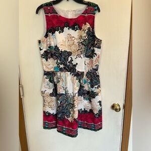 CB established 1962 cotton paisley
dress,pockets,back zip,lined upper size 16
